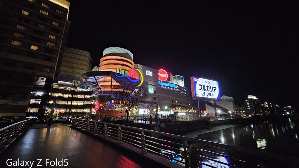 Galaxy Z Fold5超広角カメラ夜景画像-1