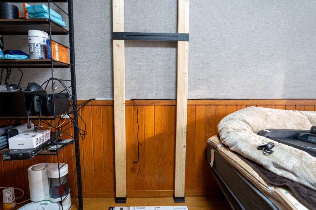 テレビハンガー上部取り付け