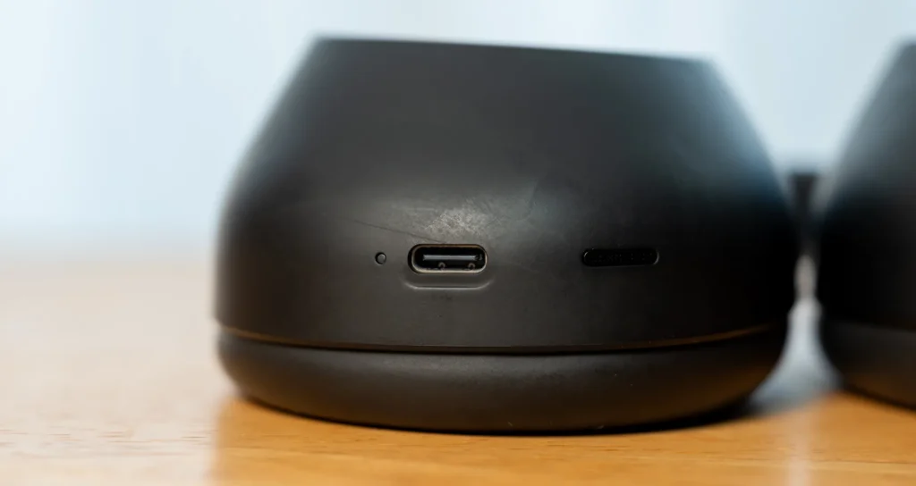 WH-1000XM6 R側インタフェース