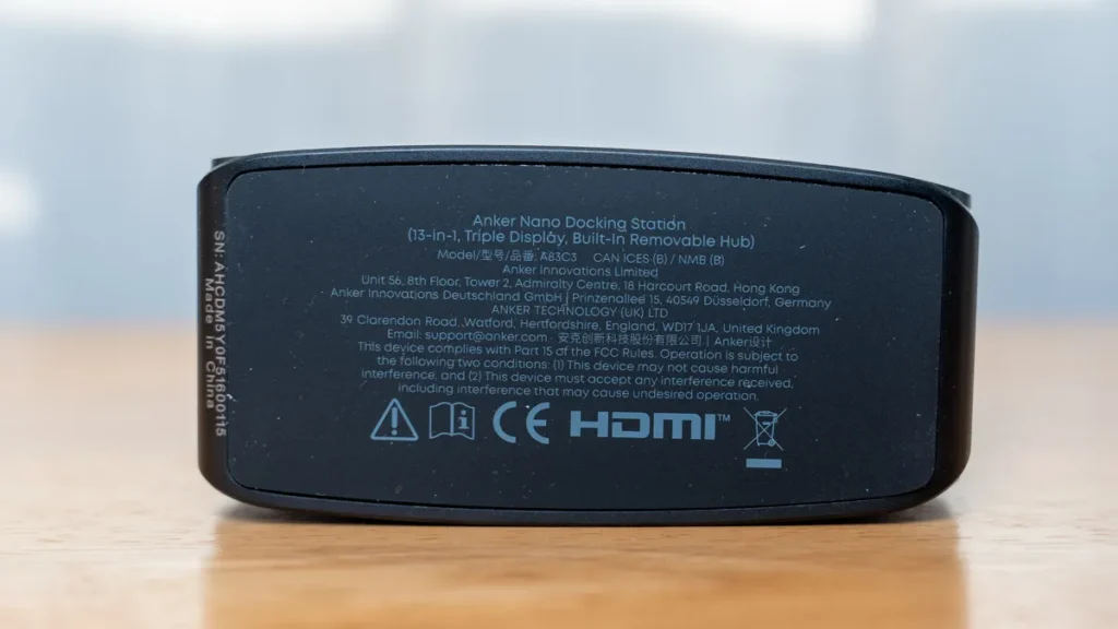 Anker Nano ドッキングステーション 底面