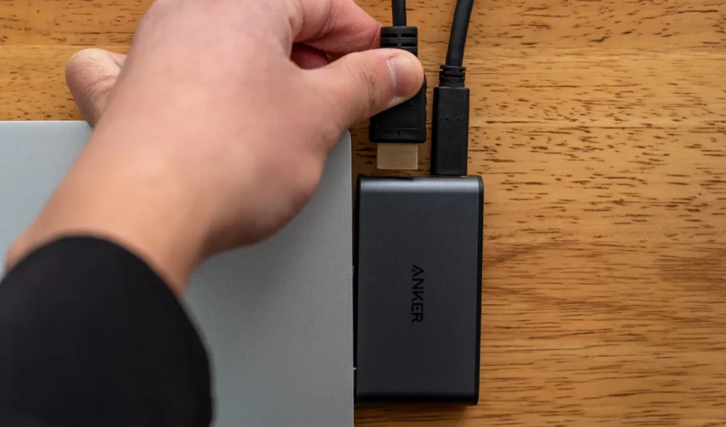 ポートの位置は逆がいい