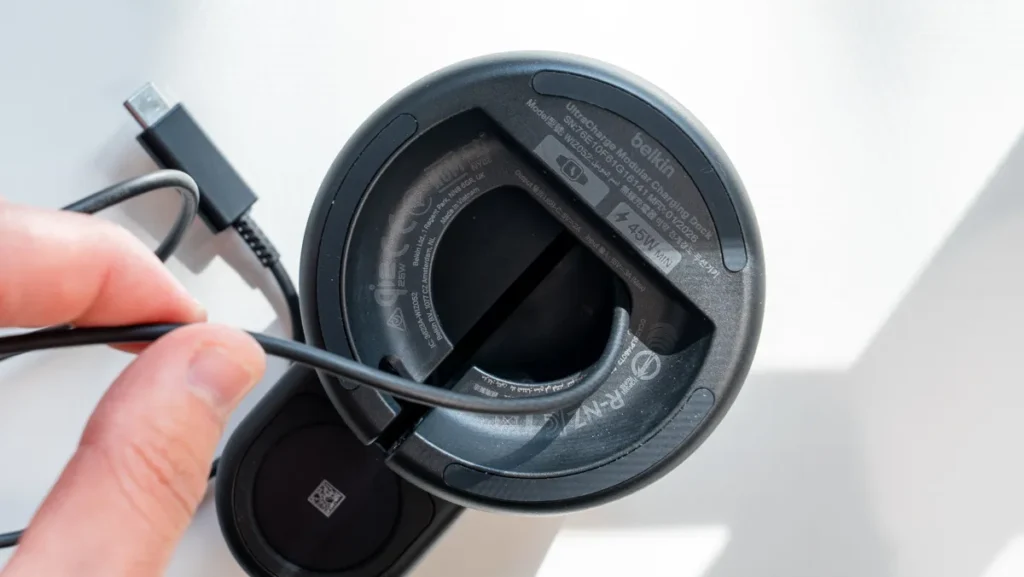 Belkin Modular Charging Dock スマートウォッチ充電器 取り付け方法