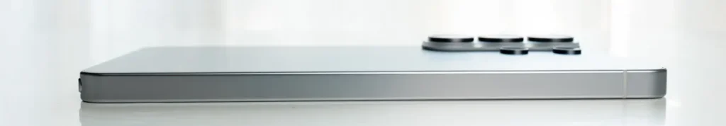 Galaxy S26 Ultra 左側面