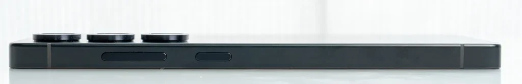 Galaxy S25 Ultra 右側面