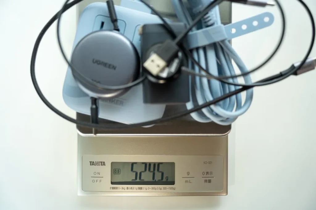 Anker Nano Charging Station  (6-in-1, 67W) と一緒に使う充電器とケーブル