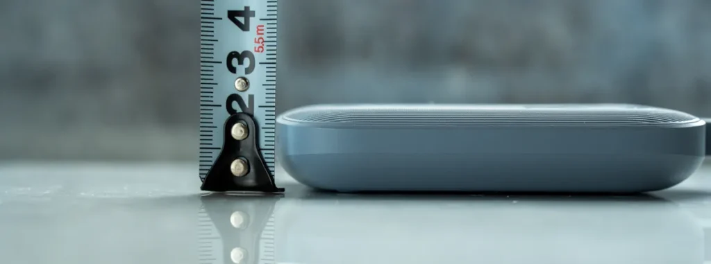 Anker Nano Charging Station  (6-in-1, 67W) の厚みは2cm