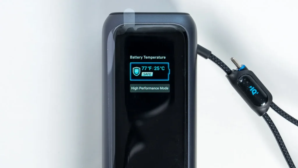 Anker Power Bank (25000mAh, Built-In & 巻取り式USB-Cケーブル)