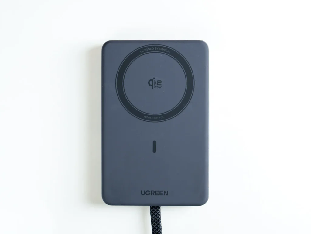 UGREEN MagFlow Pro 10000mAh マグネット式モバイルバッテリー 25Wの裏面