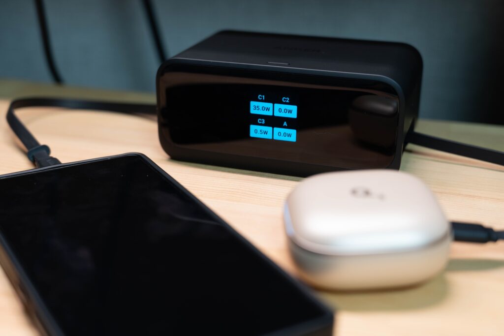 Anker Nano Charging Station 7-in-1 100W