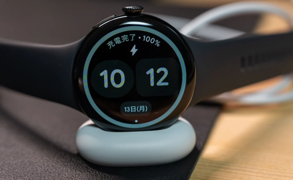 Google Pixel Watch 4充電開始