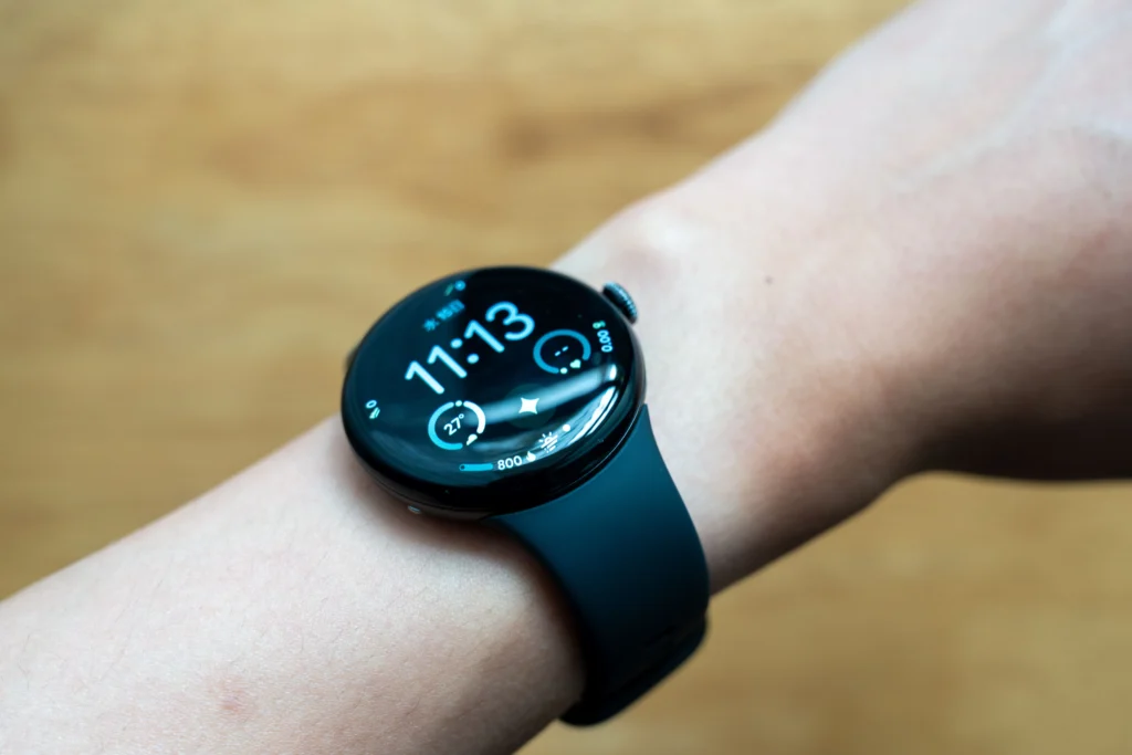 Google Pixel Watch 4を使っている画像