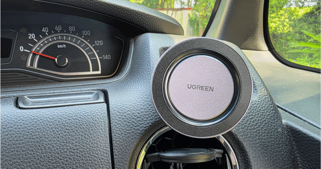 UGRENNの車載スマホホルダー